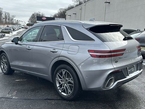 Used 2022 Genesis GV70 2.5T w/ Advanced Package image 8