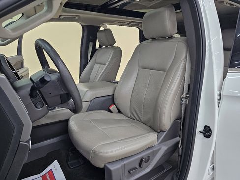 Used 2020 Ford Expedition XLT w/ Equipment Group 202A image 18