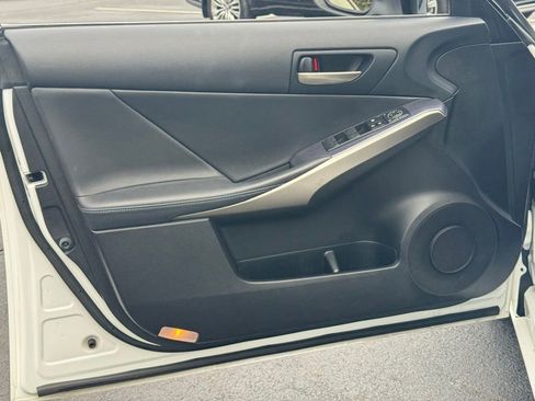 Used 2020 Lexus IS 300 F Sport image 29