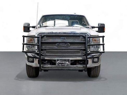 Used 2016 Ford F250 Lariat w/ Lariat Interior Package image 3