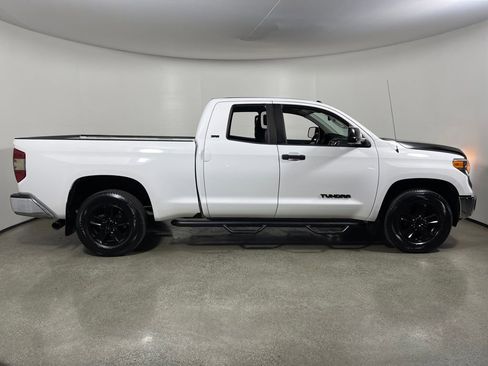 Used 2016 Toyota Tundra SR5 w/ SR5 Upgrade Package image 2