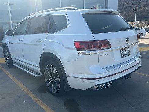 Used 2022 Volkswagen Atlas SEL Premium image 18