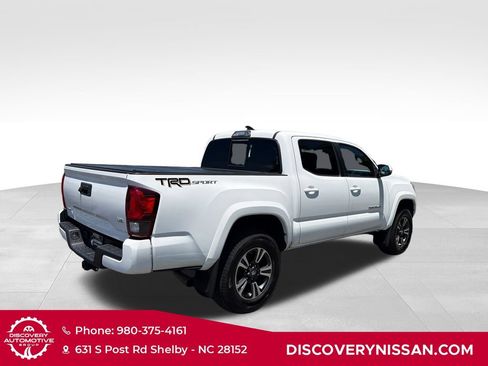 Used 2019 Toyota Tacoma TRD Sport RWD image 6