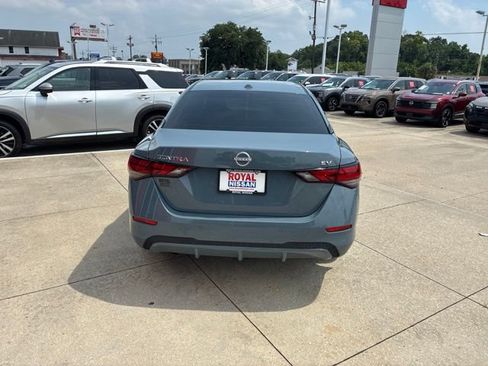 Used 2024 Nissan Sentra SV FWD image 6
