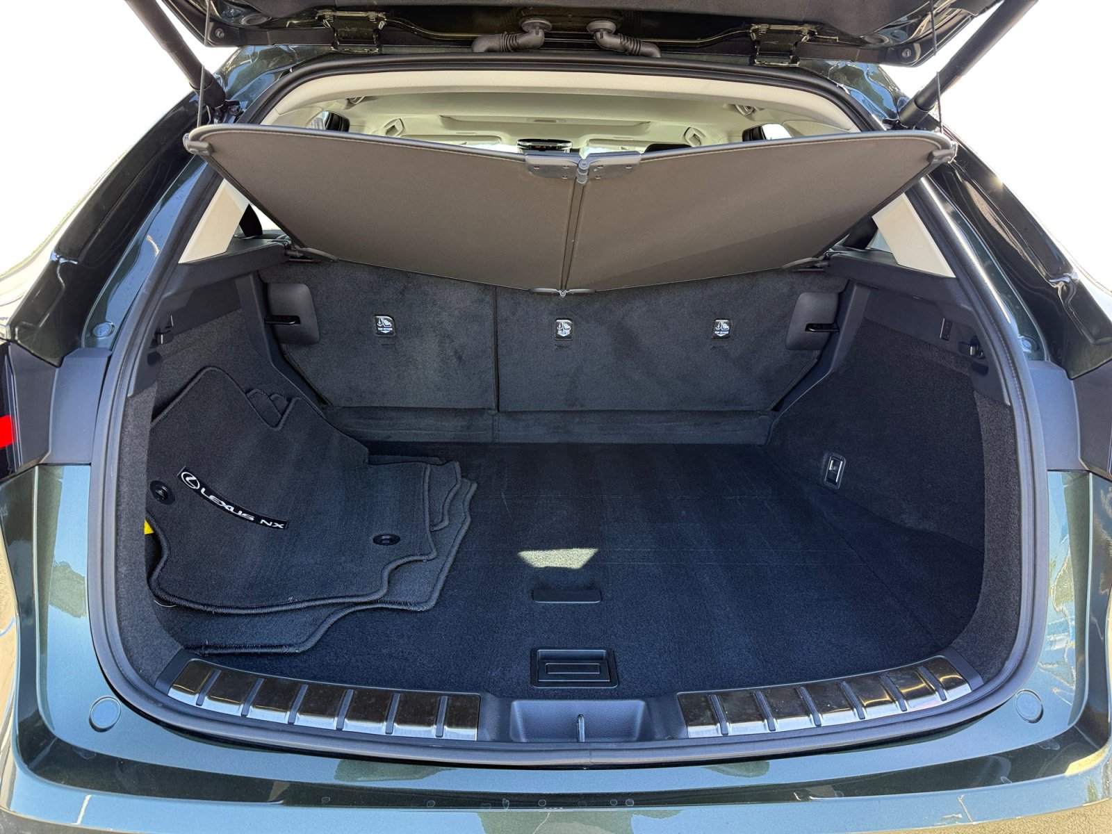 Used 2026 Lexus NX 350 AWD w/ Cold Area Package image 17