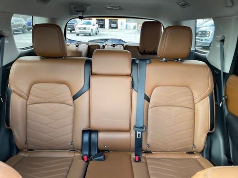 Used 2025 Nissan Pathfinder Platinum w/ Cargo Package image 29