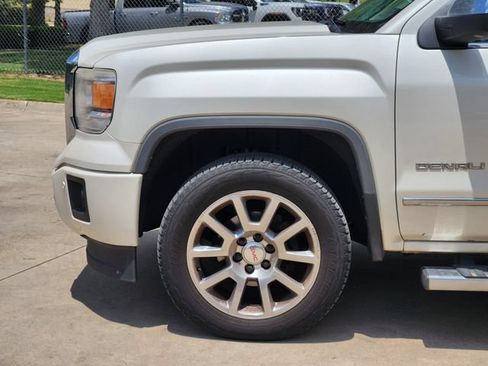 Used 2015 GMC Sierra 1500 Denali w/ Driver Alert Package RWD image 8