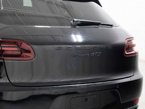 Used 2017 Porsche Macan GTS AWD/4WD image 8