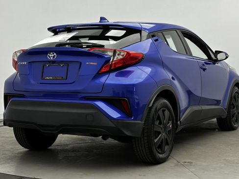 Used 2019 Toyota C-HR LE image 7