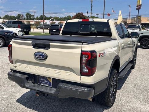 Certified 2025 Ford Ranger Lariat w/ FX4 Off-Road Package AWD/4WD image 3