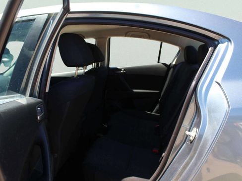 Used 2012 MAZDA MAZDA3 i Sport FWD image 7