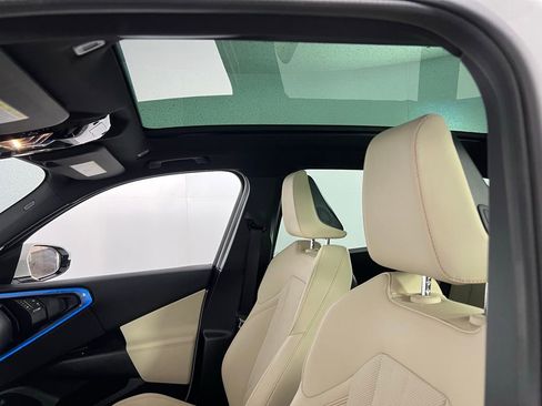 Used 2025 BMW X3 xDrive30i w/ M Sport Package image 23