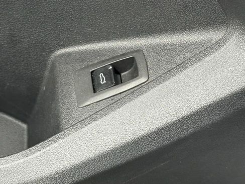 Used 2025 BMW 228i xDrive AWD/4WD image 24