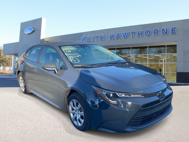 Used 2026 Toyota Corolla LE FWD image 1