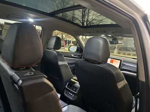New 2026 Volkswagen Atlas Peak Edition AWD/4WD image 33