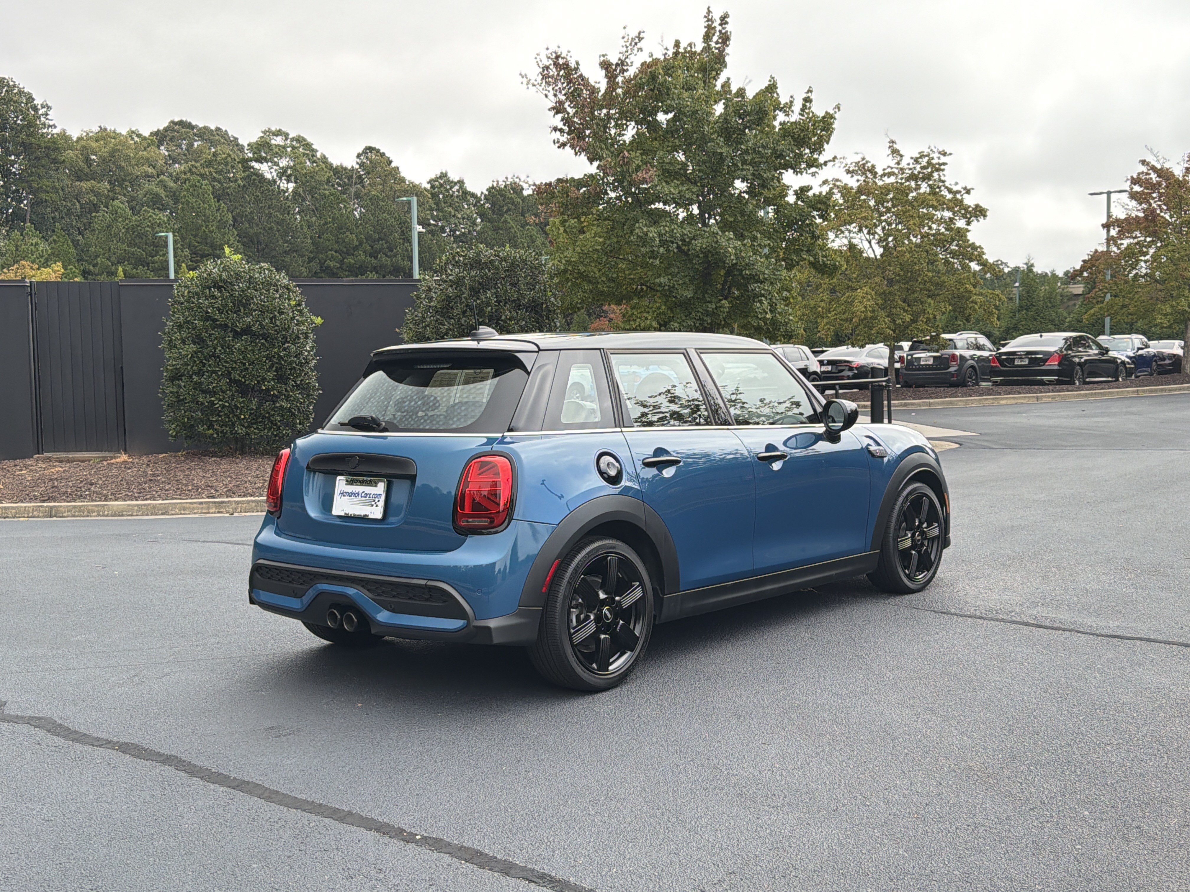 Used 2024 MINI Cooper S FWD image 3