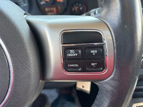 Used 2014 Jeep Patriot High Altitude image 11