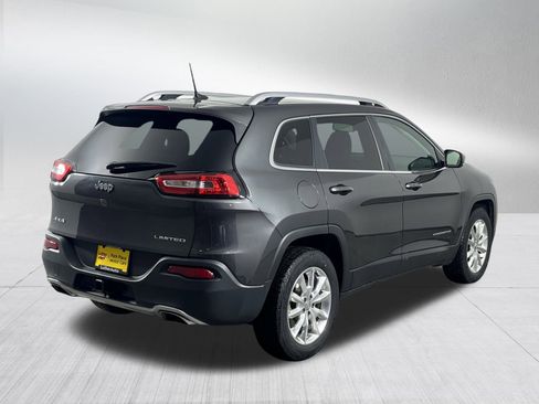 Used 2016 Jeep Cherokee Limited w/ Luxury Group image 7