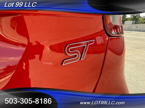 Used 2017 Ford Focus ST FWD image 45