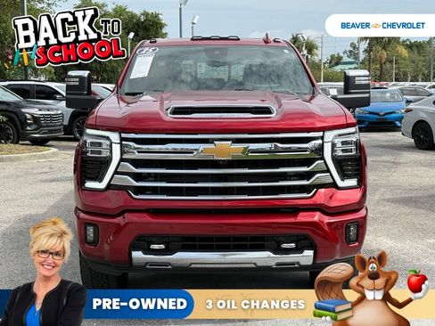 Used 2025 Chevrolet Silverado 3500 High Country w/ Technology Package AWD/4WD image 3