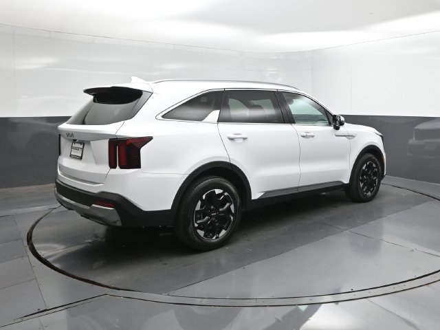 Used 2026 Kia Sorento S FWD image 10