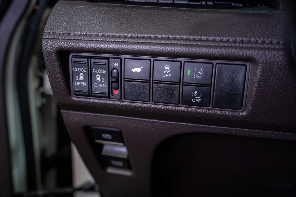 Used 2018 Honda Odyssey EX-L image 8