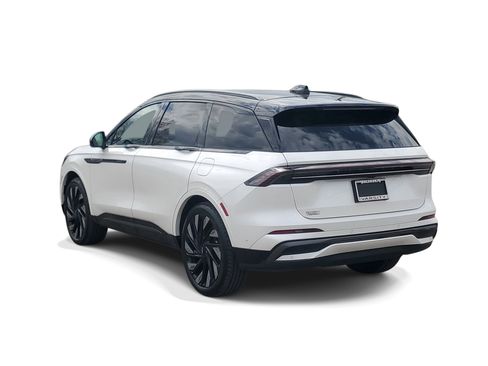 Used 2024 Lincoln Nautilus Reserve w/ Equipment Group 202A AWD/4WD image 4
