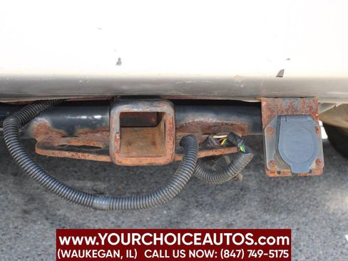 Used 2017 Ford Explorer XLT w/ Equipment Group 202A image 13