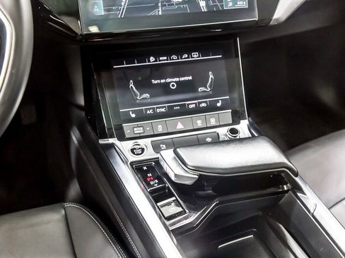 Used 2021 Audi e-tron Premium w/ Convenience Plus Package image 26