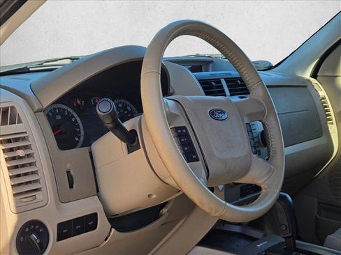 Used 2012 Ford Escape XLT image 10