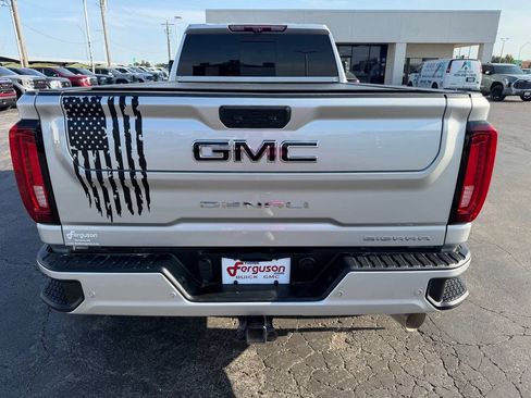 Used 2021 GMC Sierra 3500 Denali w/ Denali Ultimate Package AWD/4WD image 12