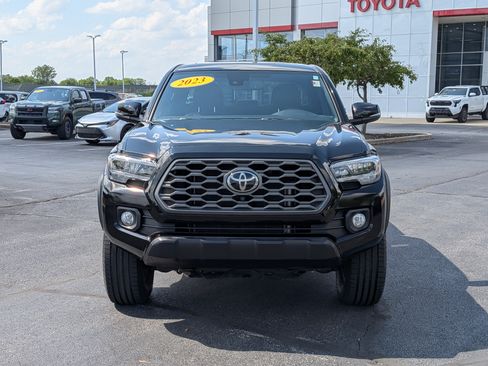 Certified 2023 Toyota Tacoma TRD Off-Road w/ TRD Premium Off Road Package AWD/4WD image 2
