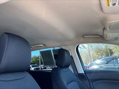 Used 2022 Ford Edge SE AWD/4WD image 14