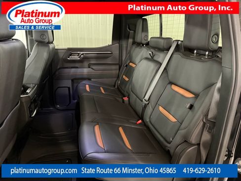 Used 2024 GMC Sierra 1500 AT4 w/ Technology Package AWD/4WD image 28