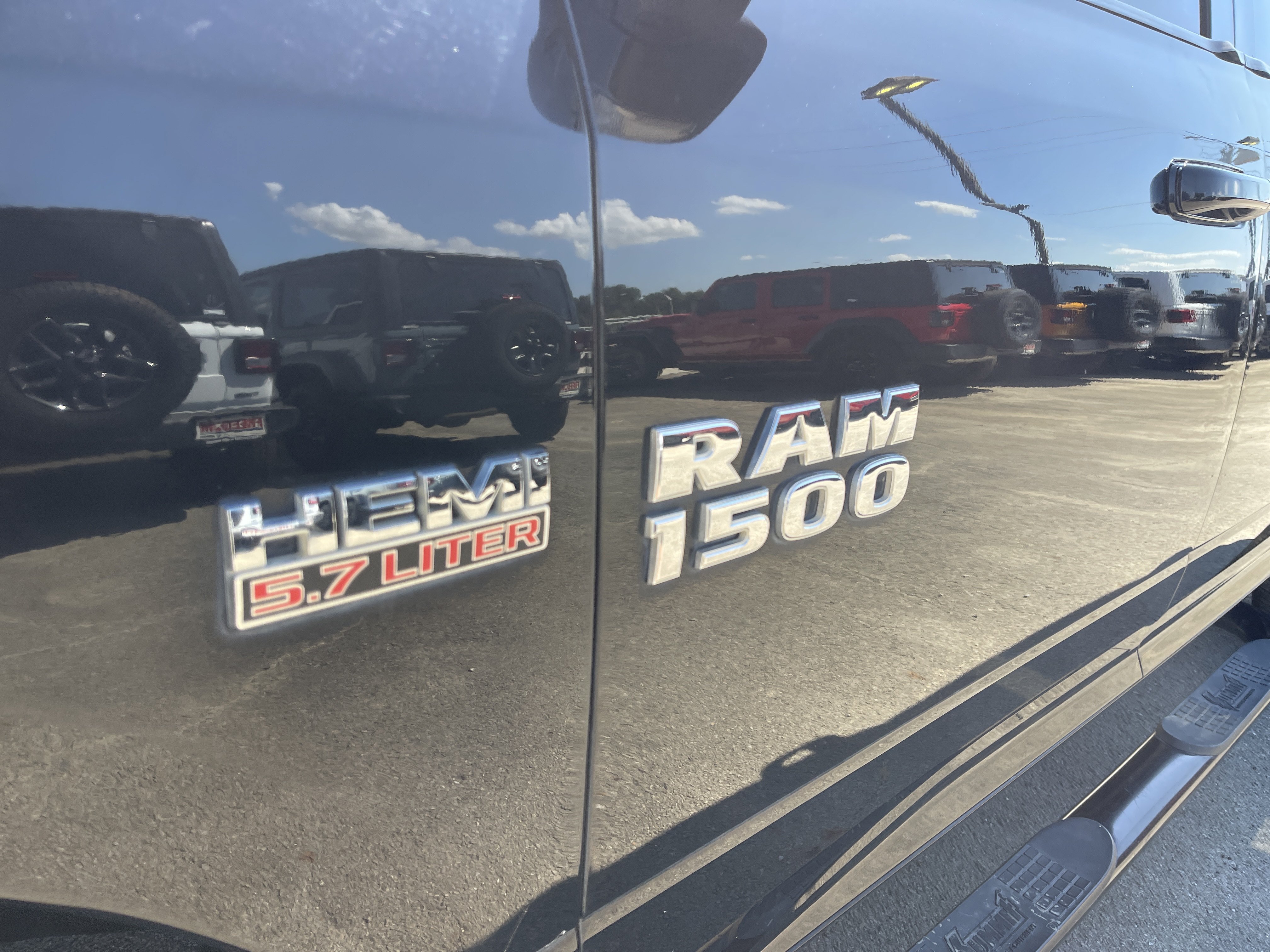Used 2014 RAM 1500 Sport w/ Remote Start & Security Group AWD/4WD image 12