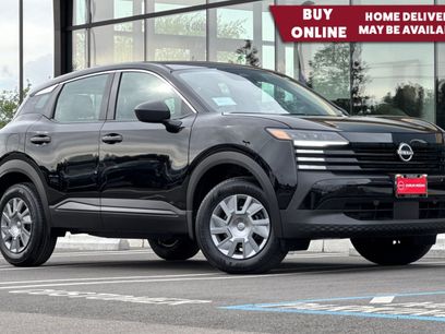 New 2025 Nissan Kicks S