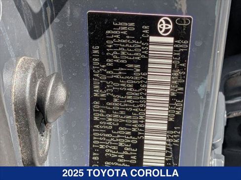 Used 2025 Toyota Corolla LE FWD image 24
