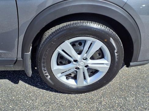 New 2025 Nissan Kicks Play S image 5