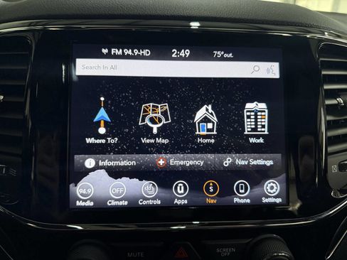 Used 2020 Jeep Grand Cherokee Limited w/ Luxury Group II image 26