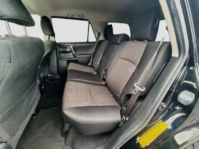 Used 2021 Toyota 4Runner TRD Off-Road AWD/4WD image 23