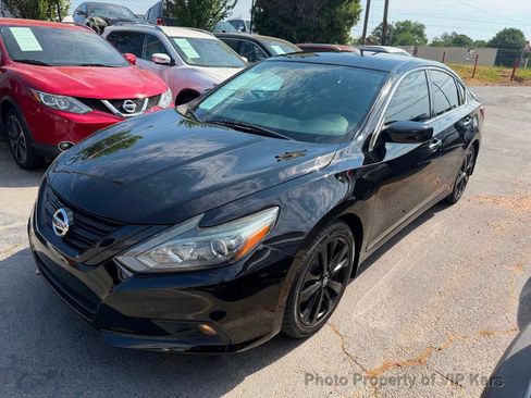 Used 2018 Nissan Altima 2.5 SR w/ SR Midnight Edition FWD image 23