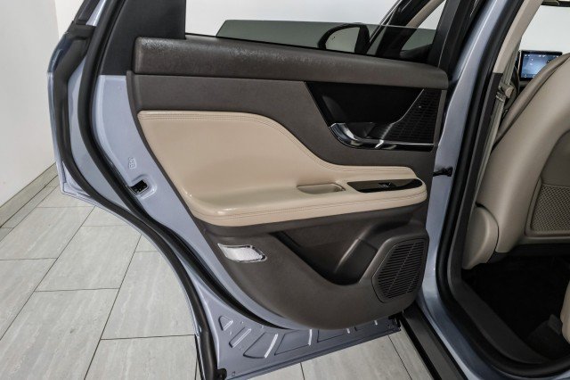 Used 2022 Lincoln Corsair FWD image 36