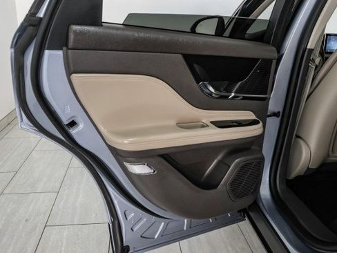 Used 2022 Lincoln Corsair FWD image 36