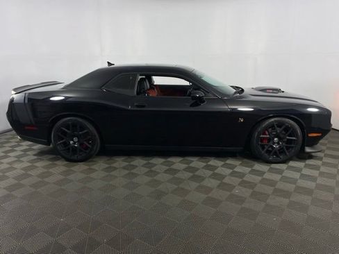 Used 2015 Dodge Challenger R/T Scat Pack RWD image 11