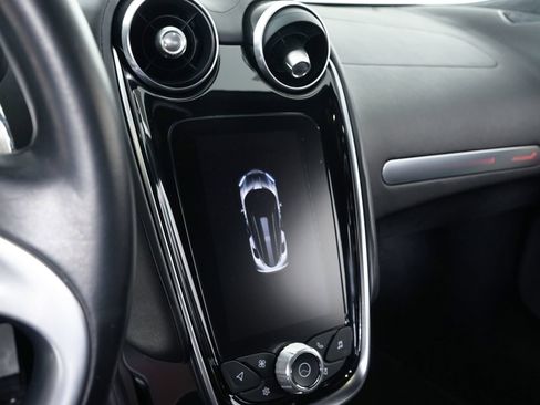 Used 2022 McLaren GT RWD image 26
