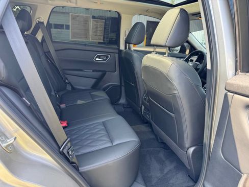 Used 2026 Nissan Rogue Platinum w/ Platinum Premium Package AWD/4WD image 33