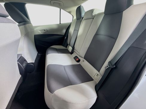 Used 2025 Toyota Corolla LE w/ Convenience Package FWD image 25