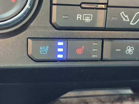 Used 2019 Ford F250 Lariat w/ Chrome Package AWD/4WD image 21
