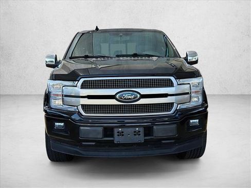 Used 2018 Ford F150 Platinum w/ Trailer Tow Package RWD image 2