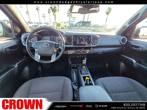 Used 2018 Toyota Tacoma TRD Sport image 17